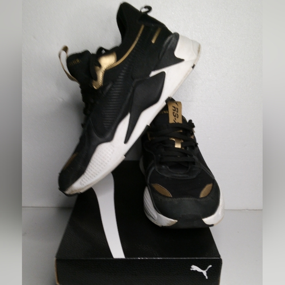 PUMA RS-X Trophy Black Team Gold Comfortable Athletic